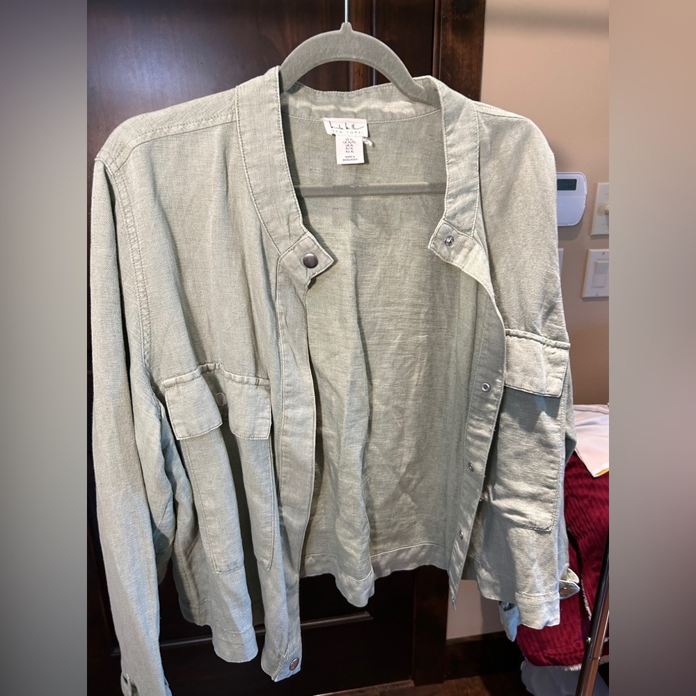 Nicole Miller  Women's Linen Green Jacket